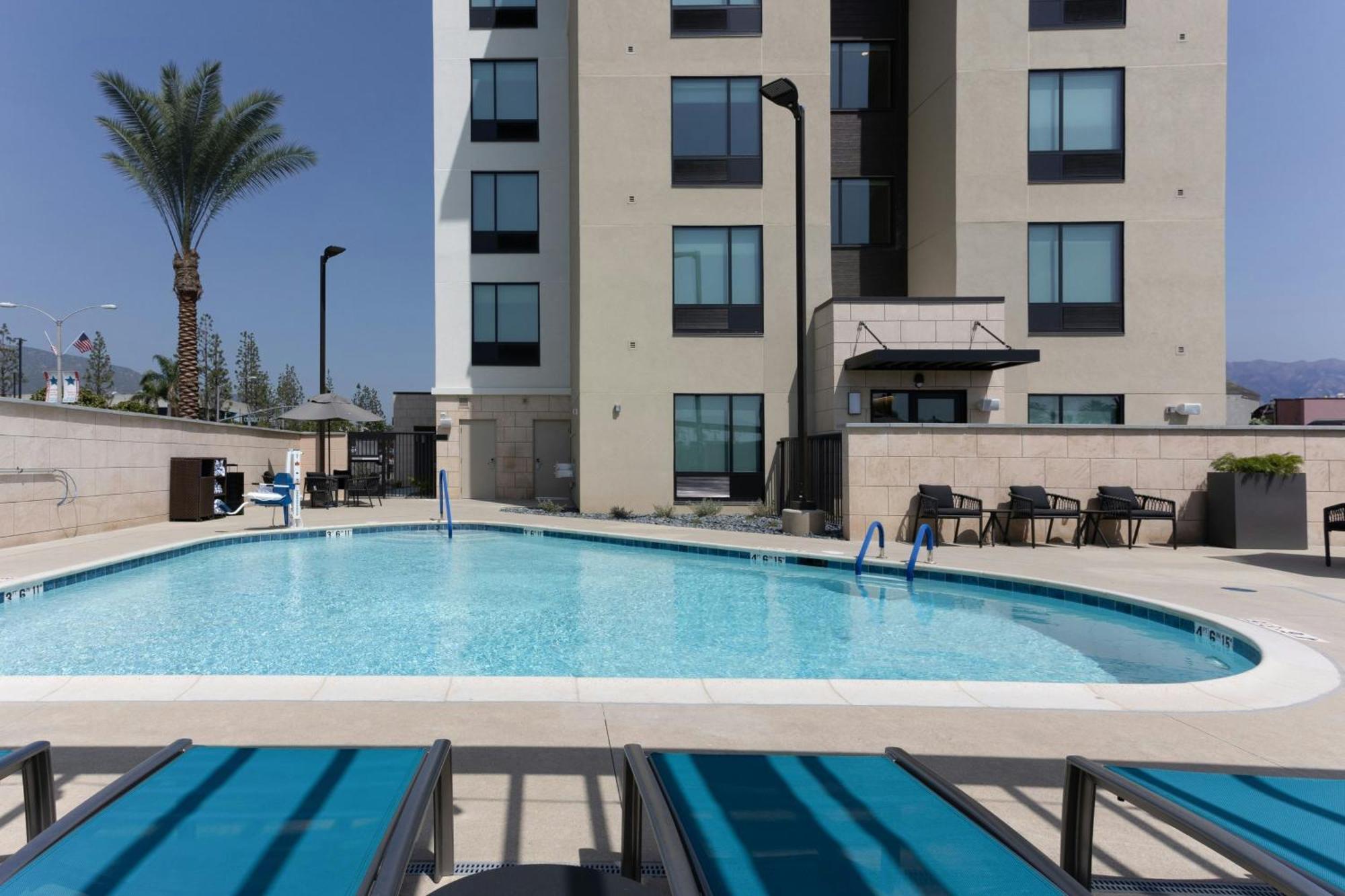 Towneplace Suites By Marriott Monrovia Esterno foto